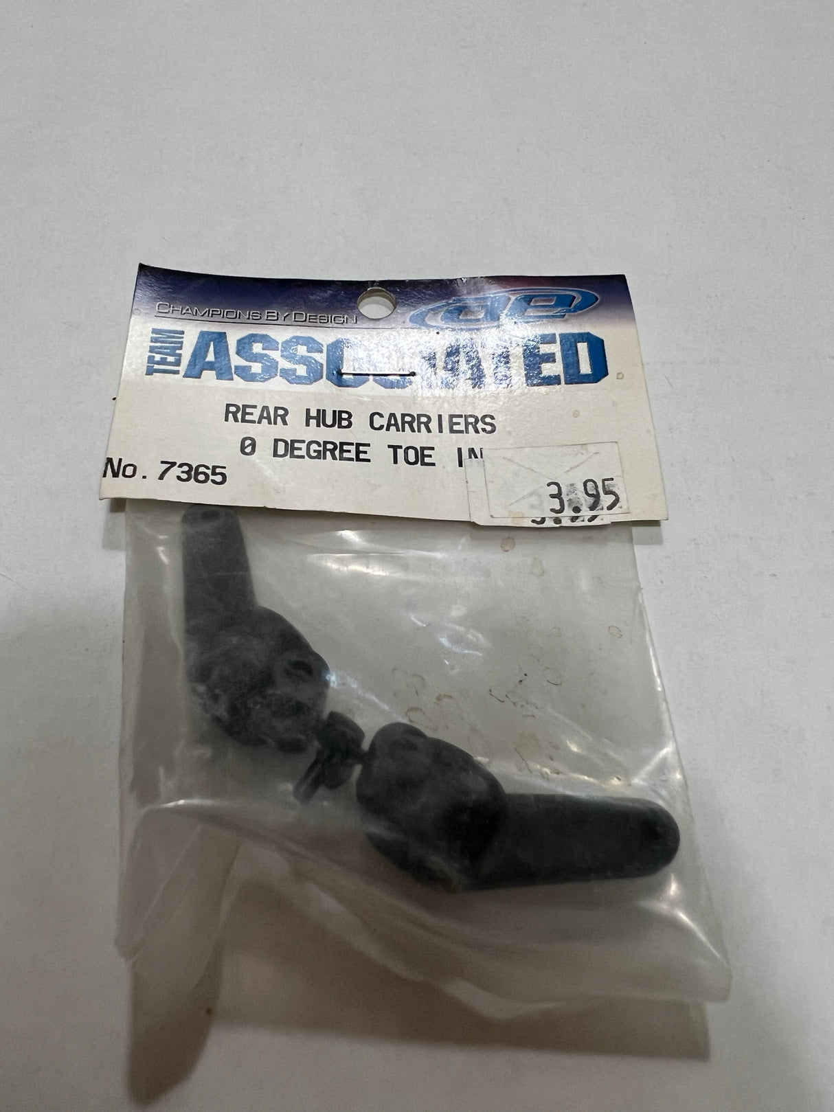 REAR HUB CARRIERS 0 DEGREE TOE IN-ASC7365