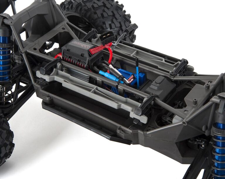TRX77086-4-RNR X-MAXX with 8S ESC