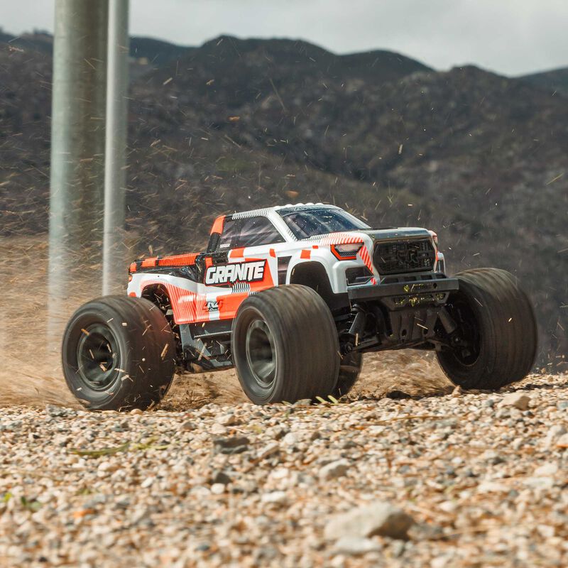 1/10 GRANITE MEGA 665 4X4 RTR Brushed Monster Truck, Orange
