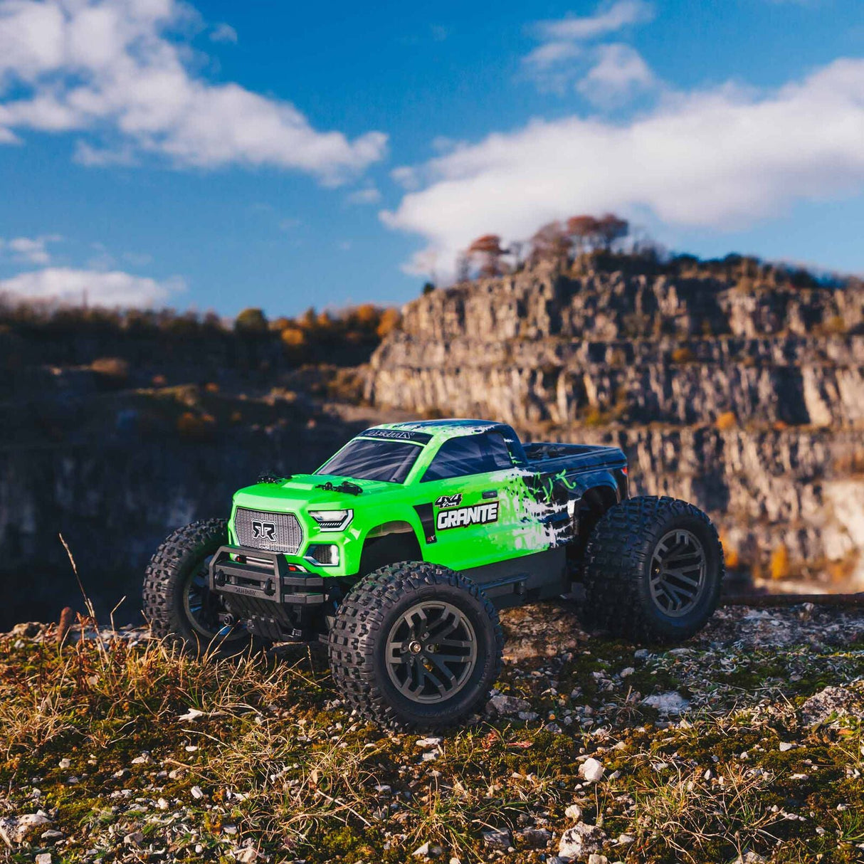 1/10 GRANITE 4X4 V3 3S BLX Brushless Monster Truck RTR, Green - ARA4302V3T2