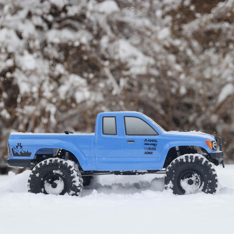 1/10 SCX10 III Base Camp 4WD Rock Crawler Brushed RTR, Blue - AXI03027T1