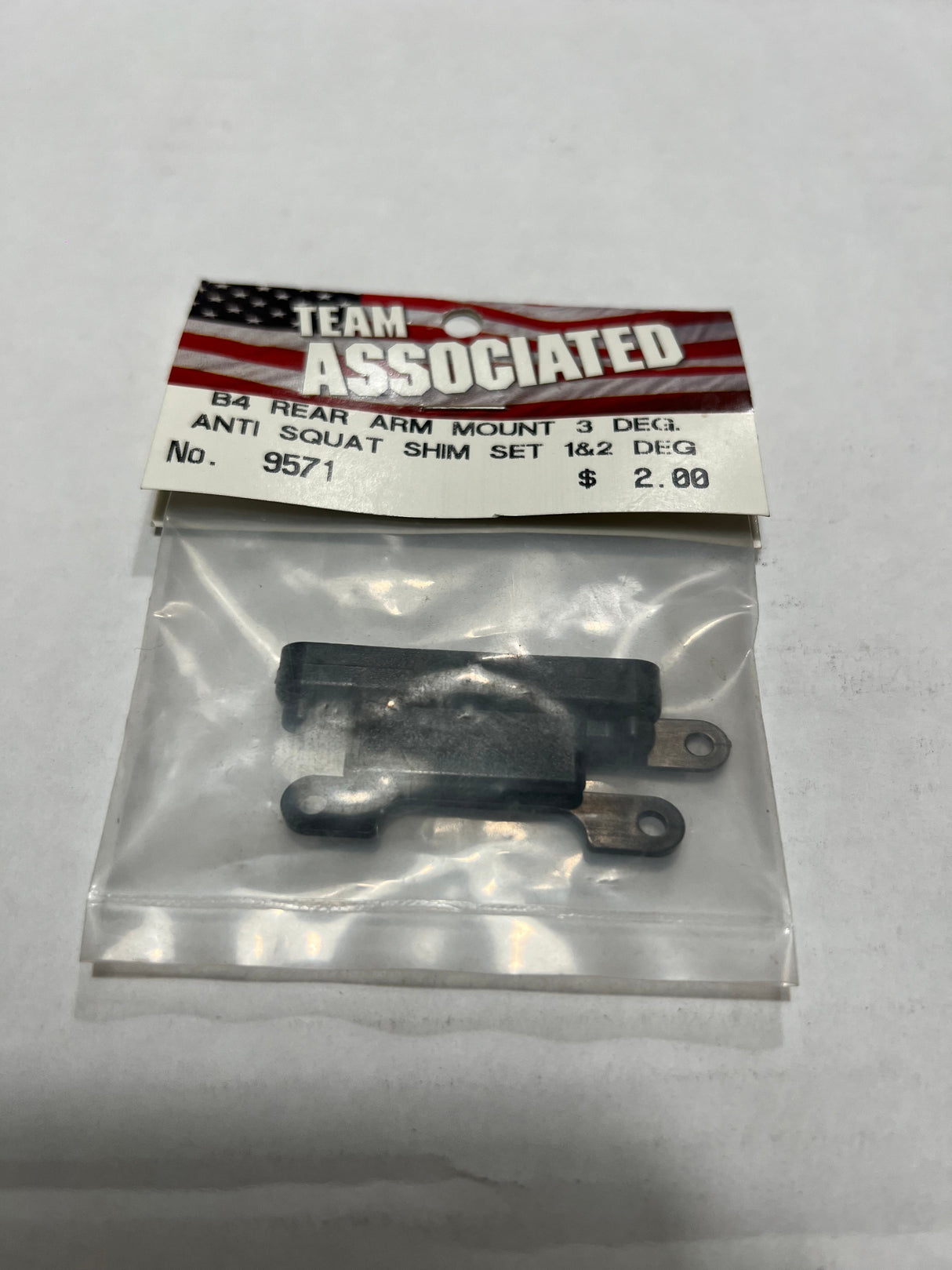 B4 REAR ARM MOUNT 3 DEG ANTI SQUAT SHIM SET 1&2 DEG-ASC9571