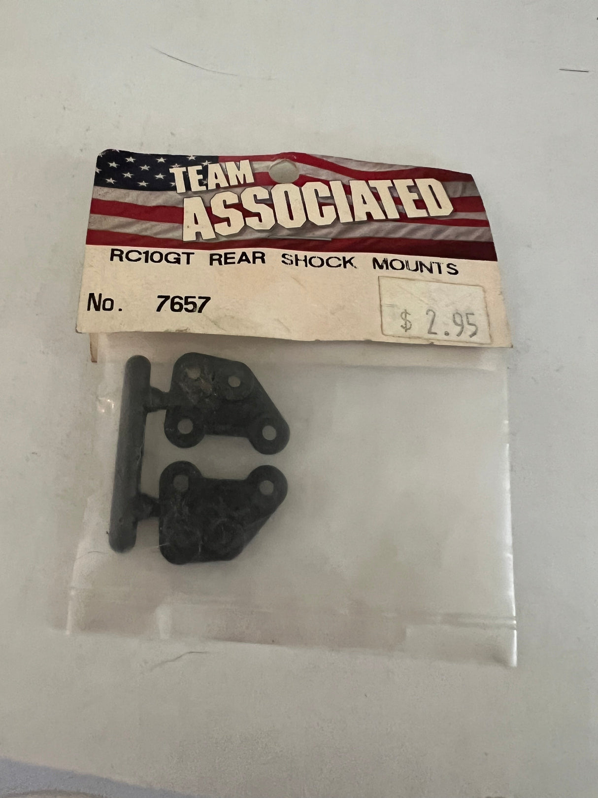 RC10GT REAR SHOCK MOUNTS-ASC7657