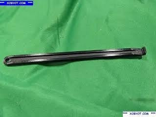 B2 BATTERY HOLD DOWN SHORT BLACK. COMPOSITE