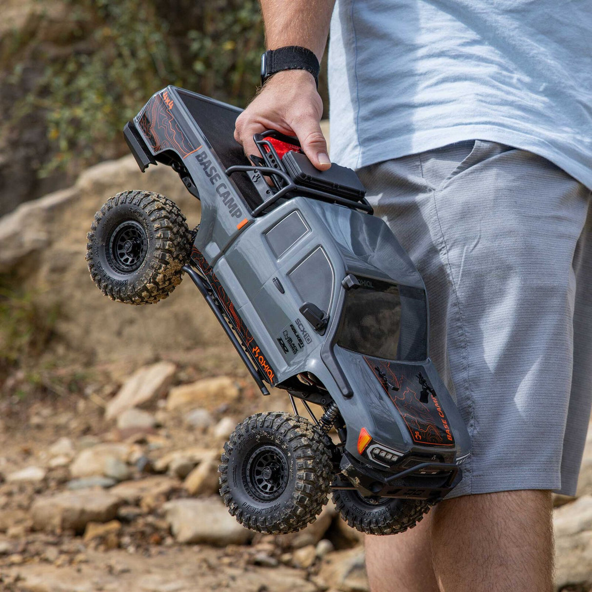 1/10 SCX10 III Base Camp 4X4 RTR Brushed Rock Crawler, Gray