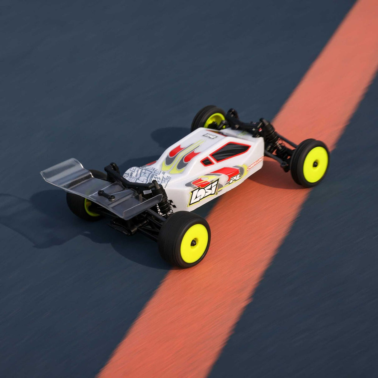 1/24 Losi Micro-B 2WD Buggy White RTR (Battery & Charger Included)